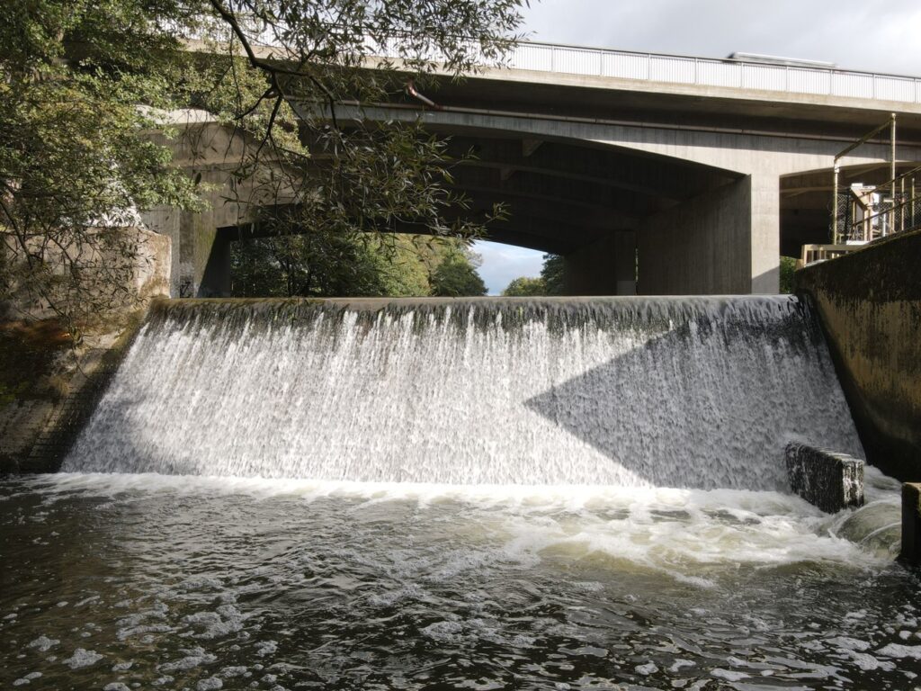 Ett skarpt vandringshinder.