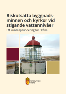 Rapportframsida. Fyr vid havet.