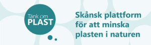 Banner för webbplatsen tänk om plast. En grön tankebubbla med texten Tänk om plats. Bredvid texten Skånsk plattform för att minska plasten i naturen.